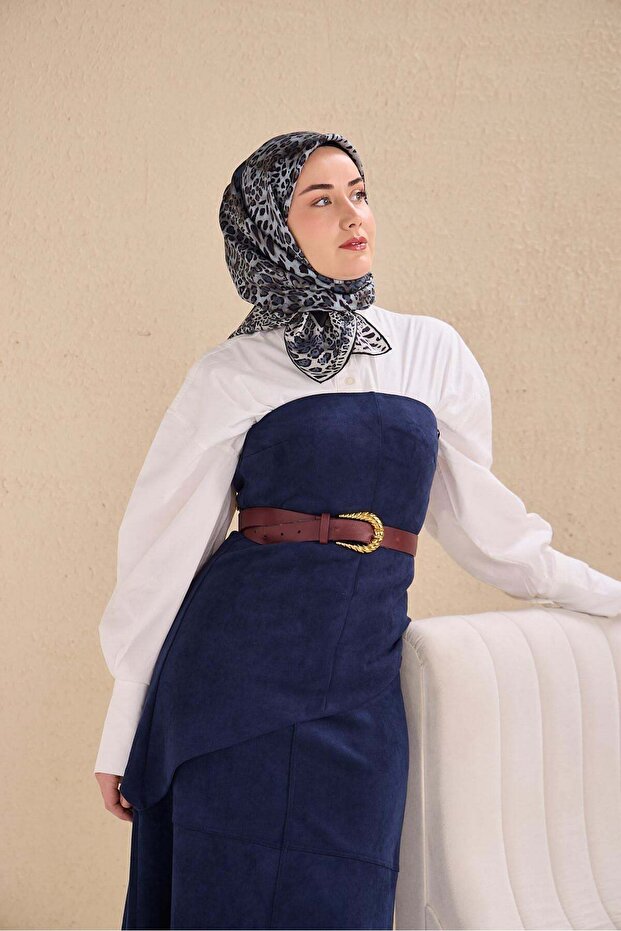 وشاح حرير تويلي ليوبارد بيبي بلو 90x90