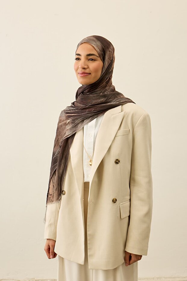 Silhouette Pattern Aya Kras Shawl - 1