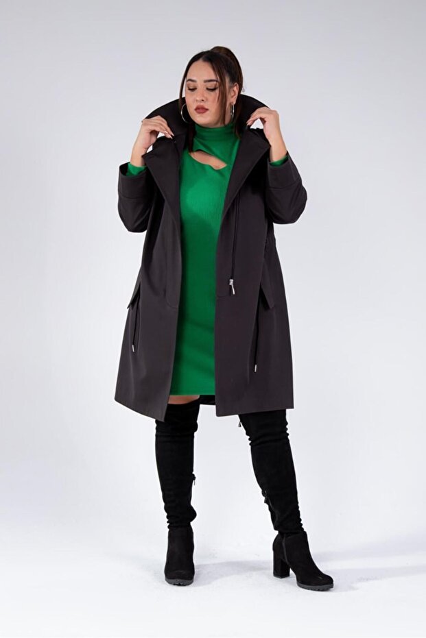 Women's Plus Size Pocket-Collar Detailed Trench Coat Black