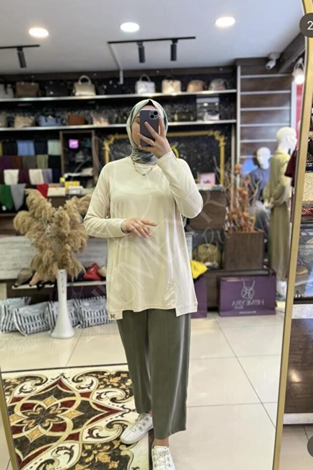 بنطلون آسيوي واسع الساقين