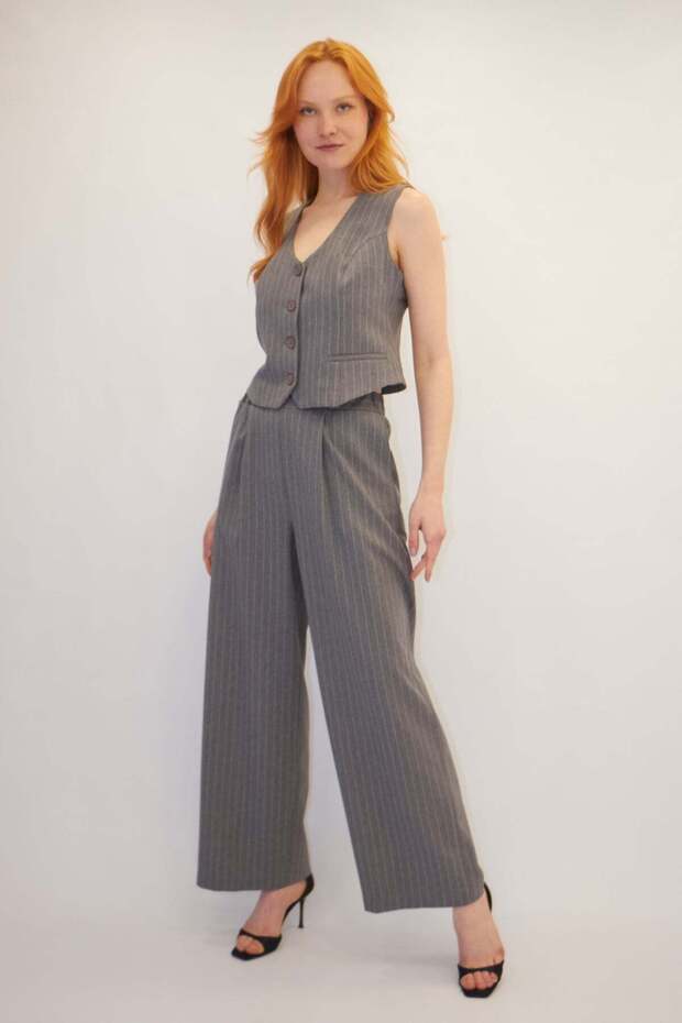 Vest with Stripe Detail Suit in Gray