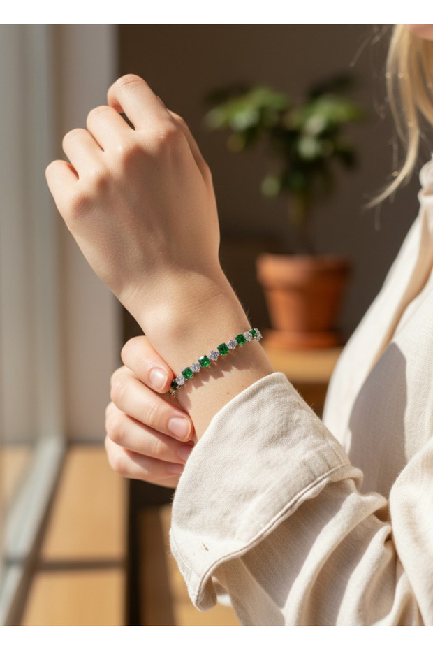 Vip Silver Green Baguette Stone Waterway Bracelet - 26Slbv12
