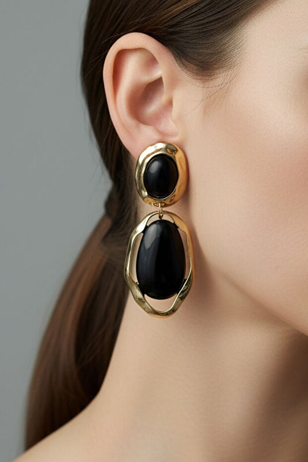Black Dangle Earrings (5 cm)