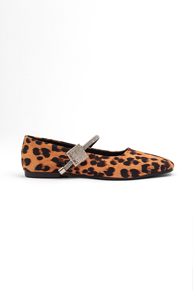 Int 501 Flat Sole Ballerinas with Stone Band Detail