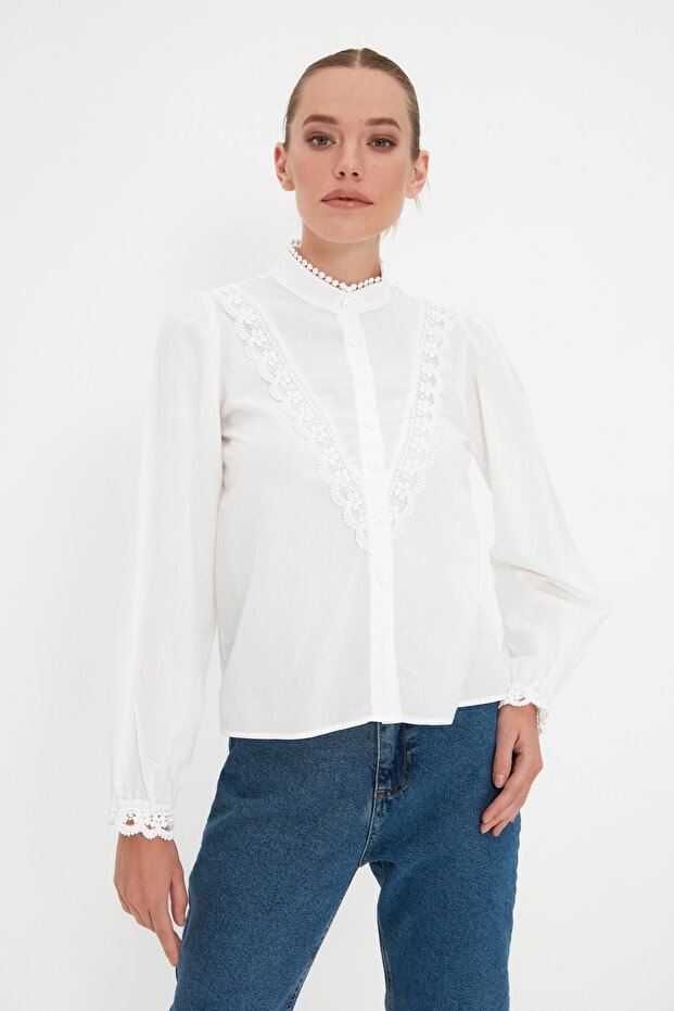 Beyaz Boho Dantel Detaylı Pamuklu Oversize Dokuma Gömlek TWOAW21GO0077 - 8