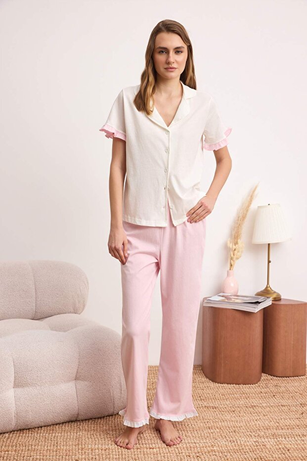 Trendyolmilla  Ekru-Pembe %100 Pamuklu Fırfır Detaylı Örme Pijama Takımı THMSS24PT00223 - Görsel 3