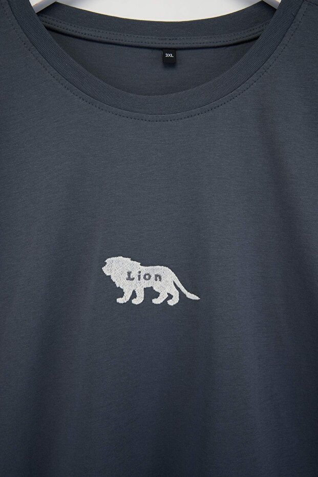 Büyük Beden Antrasit Oversize Hayvan Baskı ve Nakışlı %100 Pamuklu T-Shirt TMNSS24BF00018 - 3