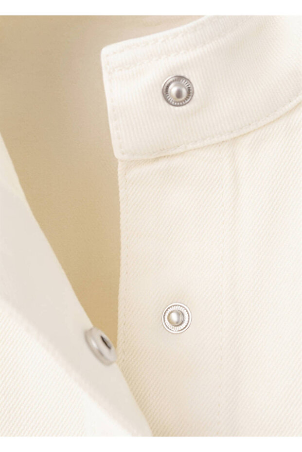 Denim jacket with collar strap - 5