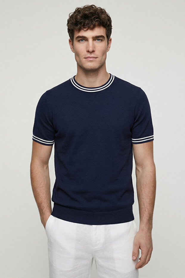 Libertad Navy Blue Crew Neck Knitwear T-Shirt