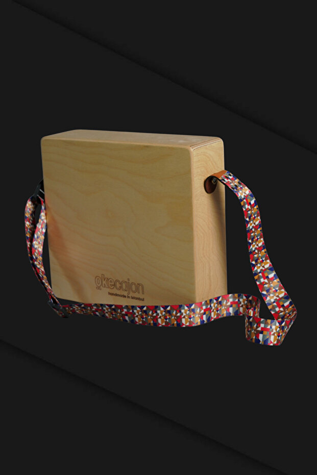 ... Askılı Snare Cajon SNCW – Taşınabilir Cajon, Trampet Efektli, Çift Yüzey, Profesyonel Perküsyon Cajon