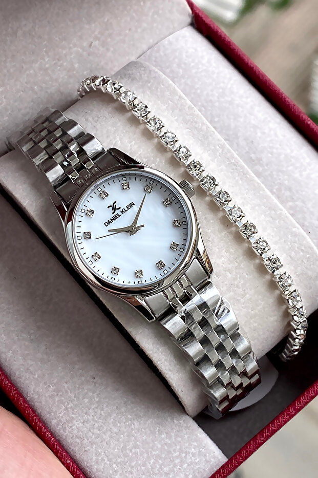 Original Women's Wristwatch with Bracelet Gift