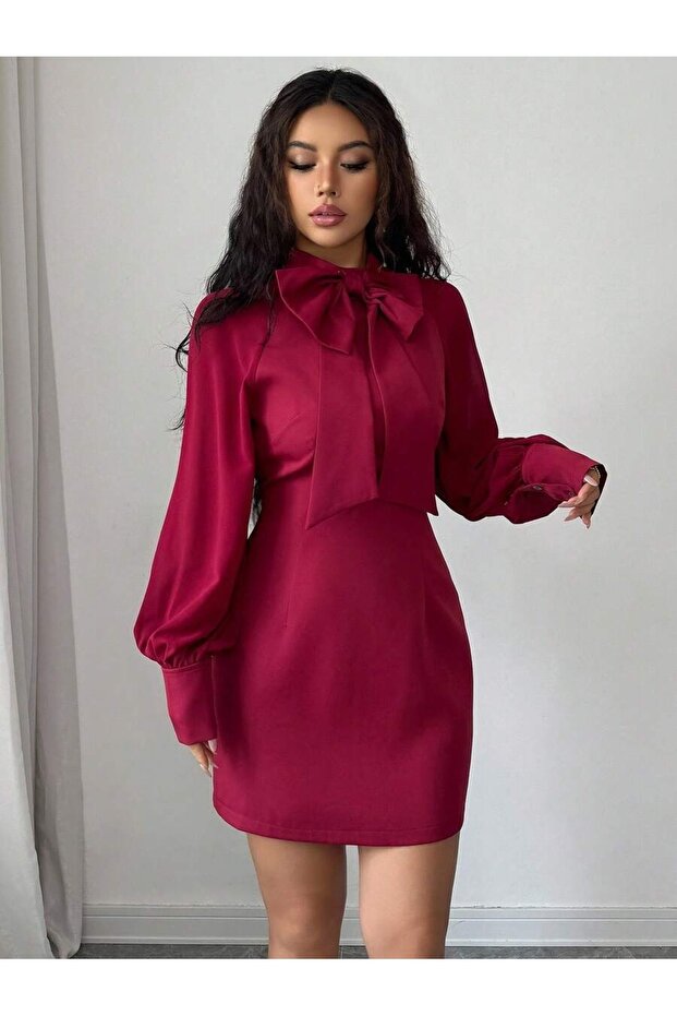 Rochie scurtă Eveline Grena - M - 1