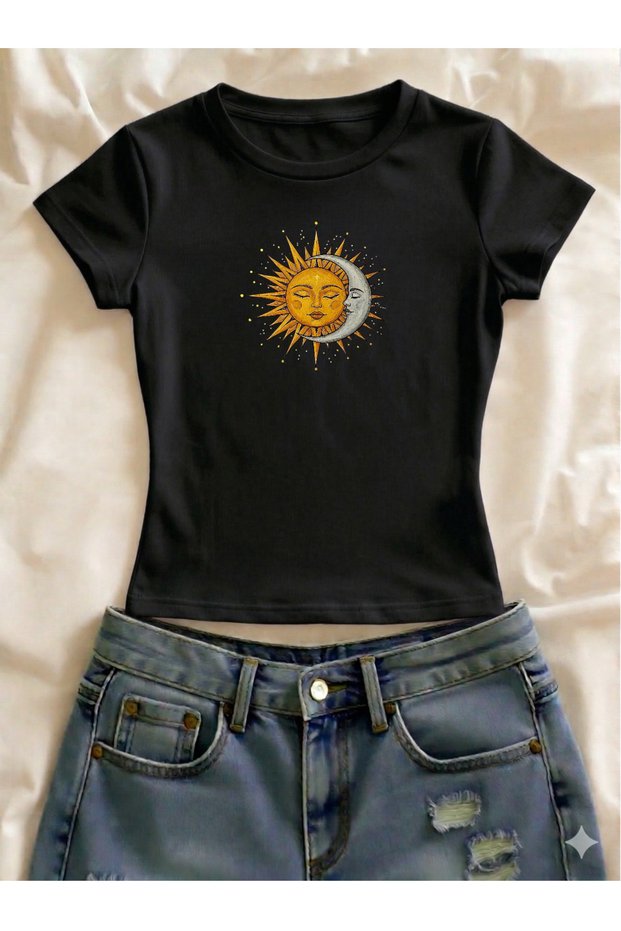 Moon and Sun Printed Lycra Slim Fit Short Sleeve Crew Neck Tee Crop