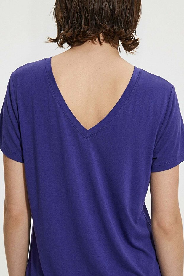 2 Pieces Front and Back V-Neck Basic T-Shirts - 4