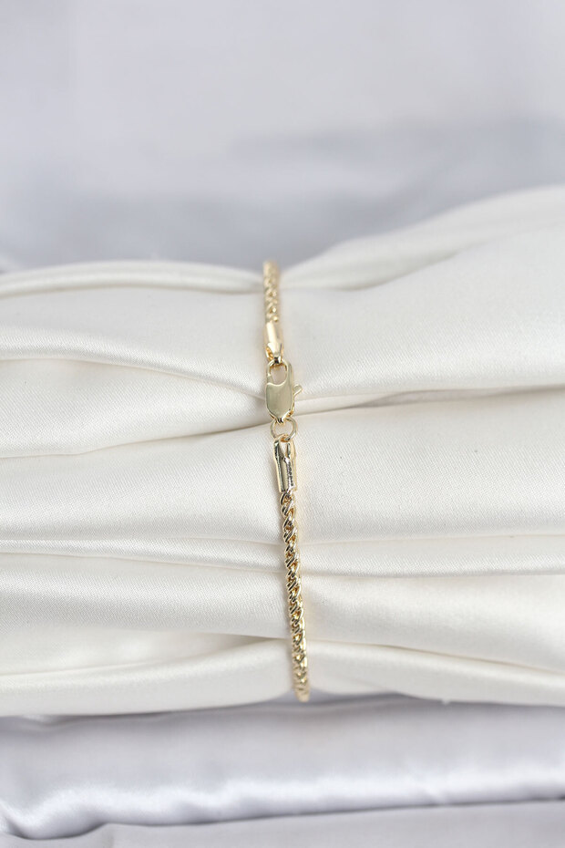 60cm Golden Brass Twisted Chain Women Bracelet for Elegant Wrists