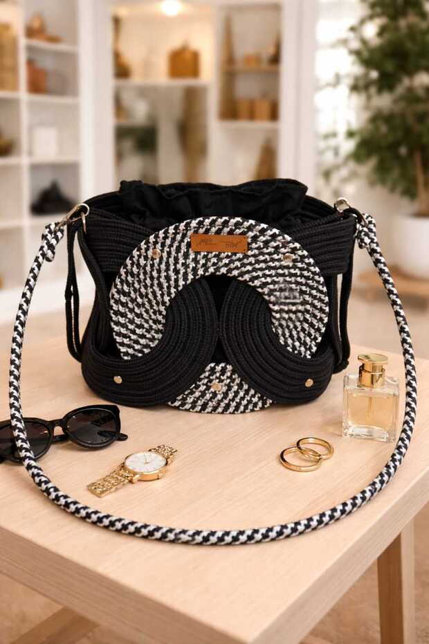 Eternity Model Stylish Shoulder Bag Handcrafted from Cord Rope