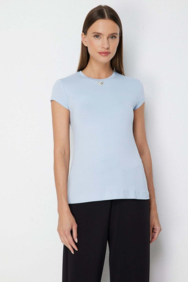 Accessory Detailed Short Sleeve Basic Blouse