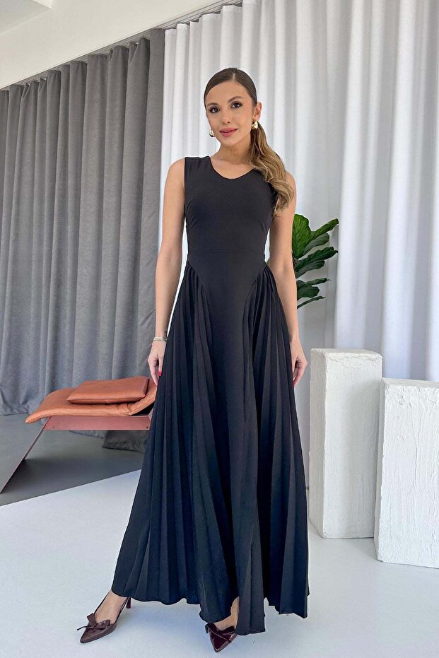 V-Neck Side Pleated Women's Dress - Black