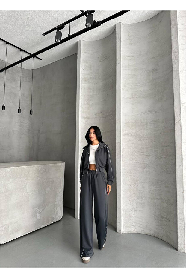 Soft Modal Fabric Stylish Women's Tracksuit Set