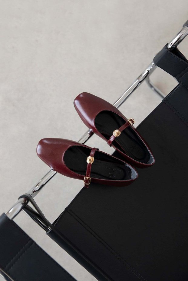 Libon Women's Buckle Detailed Wrinkled Leather Ballerinas Claret Red