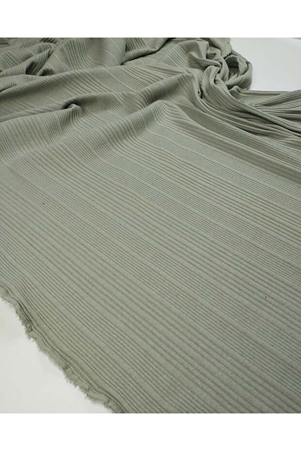 Knitted Fabric in Pastel Green Color 110X190Cm
