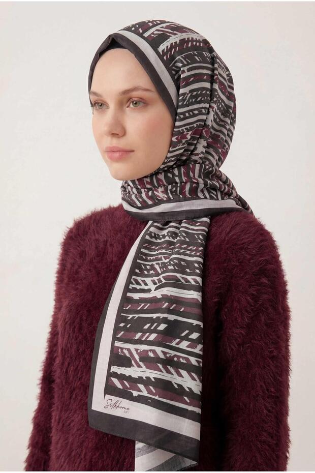 شال ناعم منقوش 70026-04