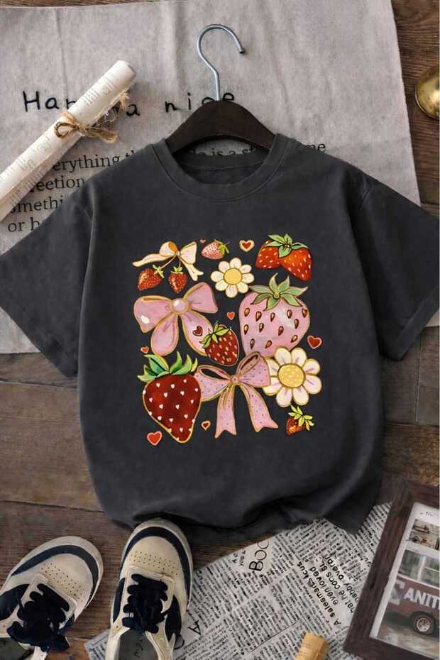 Unisex Children's T-Shirt with Ribbon and Strawberry Print 5Gh3