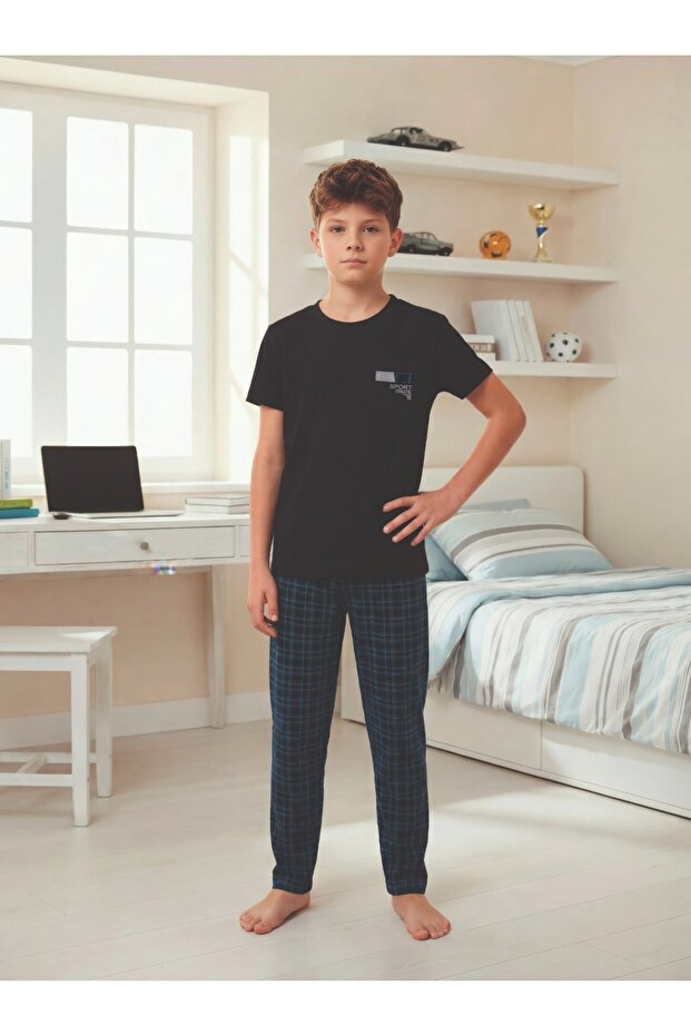 Boy's Plaid Short Sleeve Pajama Set