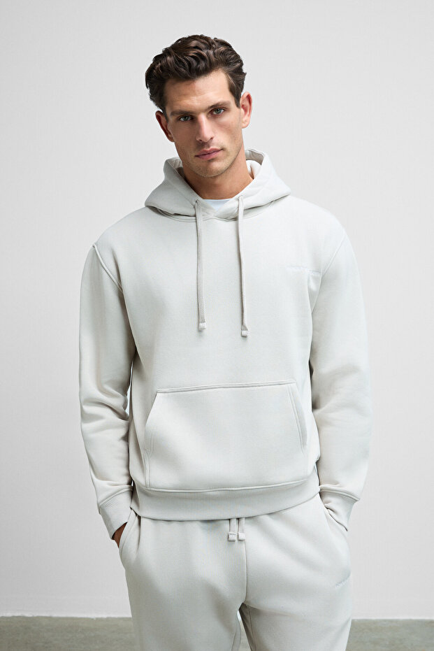 Scarn Men's Cotton Fleece Lined Embroidered Hooded Relaxed Gray Sweatshirt