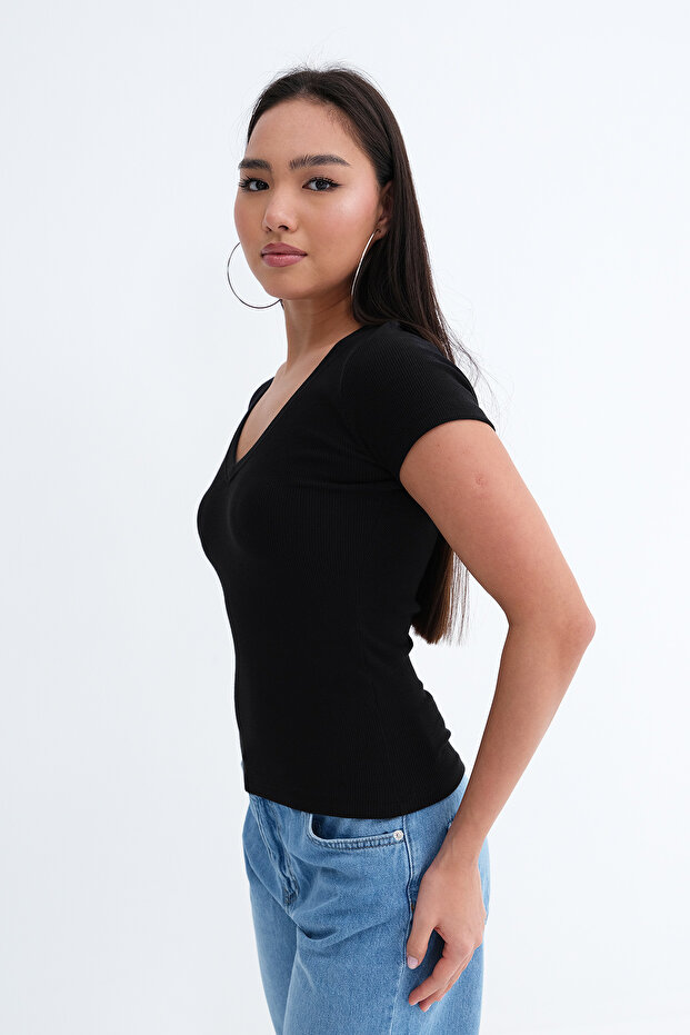 V-Neck Basic T-Shirt P1890 - 4