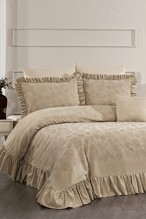 Fiorin Embroidered, Ruffled 100% Cotton 7-Piece Duvet Cover Set – Embossed Leaf Embroidery