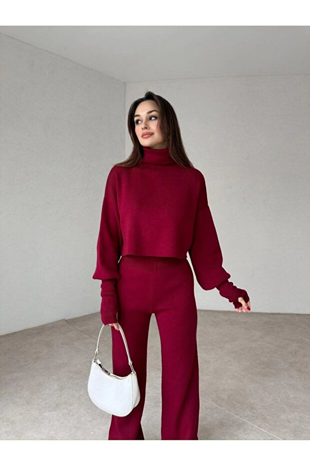 Women's Burgundy Finger Snap Knitwear Set