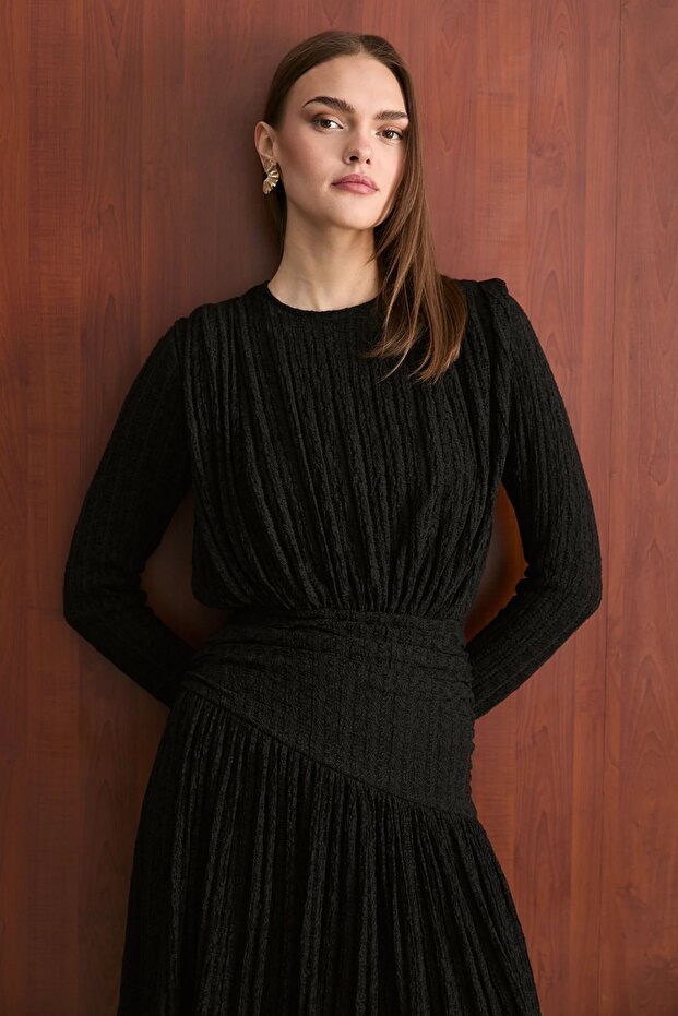 Corsage Detailed Lace Dress Black 2758