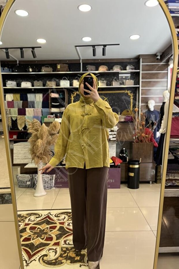 قميص بعقدة صينية