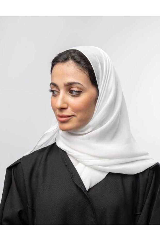 طرحة بيضاء سادة حرير