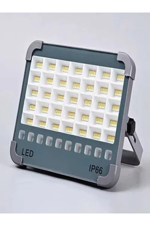 مصباح LED يعمل بالطاقة الشمسية - 1