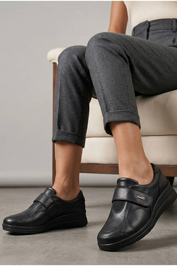 Women's Leather Velcro Shoes Avilla