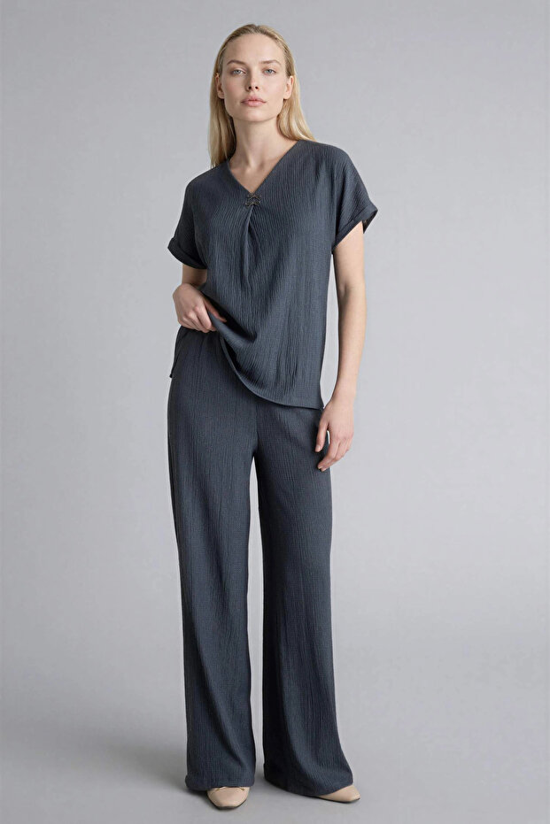 H0423Axar169 Anthracite Straight Fit Straight Leg Wrinkled Trousers