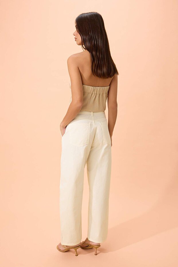 Beyaz Gabardin Kalın Yumuşak Tuşeli Barrel Pantolon TWOSS26PL00084 - 4