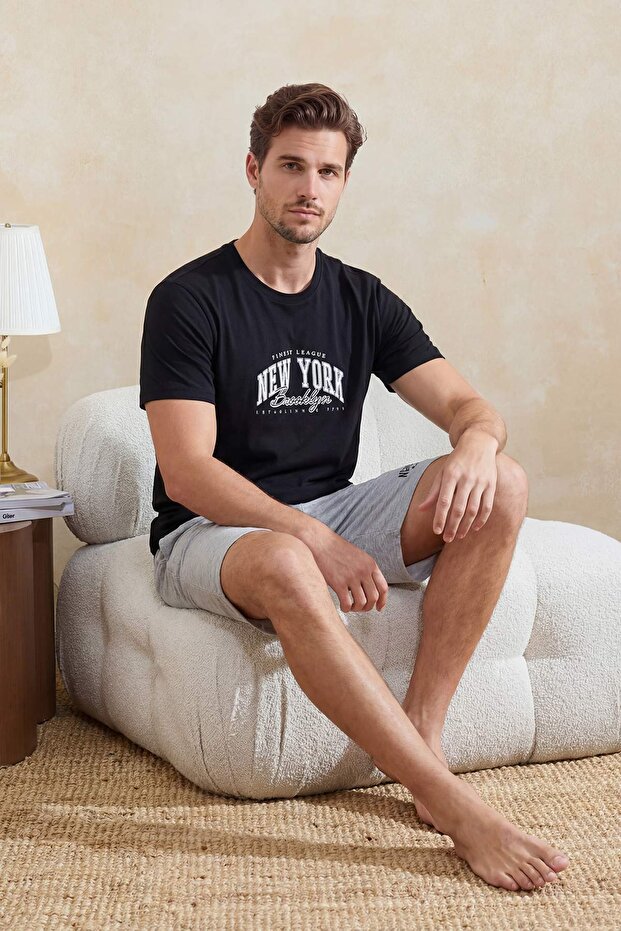 Siyah-Gri Baskılı %100 Pamuk Regular Fit Örme Şortlu Pijama Takımı TMNSS24PT00012 - 2