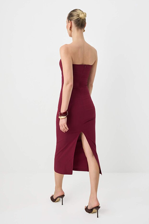 Bordo Toparlayıcı Straplez Derin Yırtmaç Maxi Dokuma Elbise TWOSS26EL00768 - 4