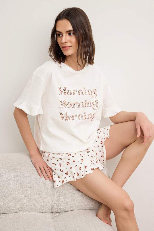 Ecru 100% Cotton Floral and Slogan Flounced Shorts Knitted Pajamas Set Thmss25Pt00204