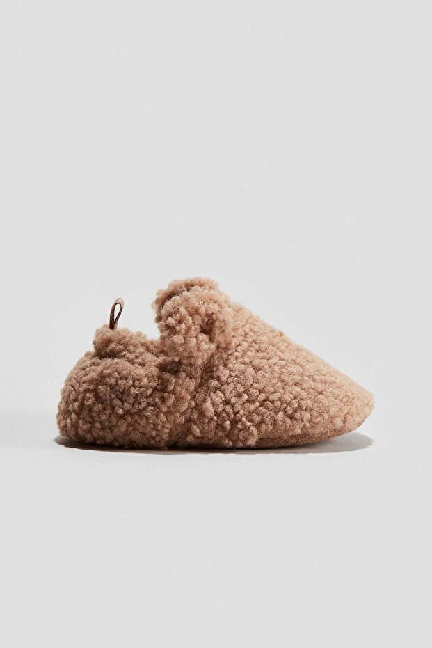 Soft slippers