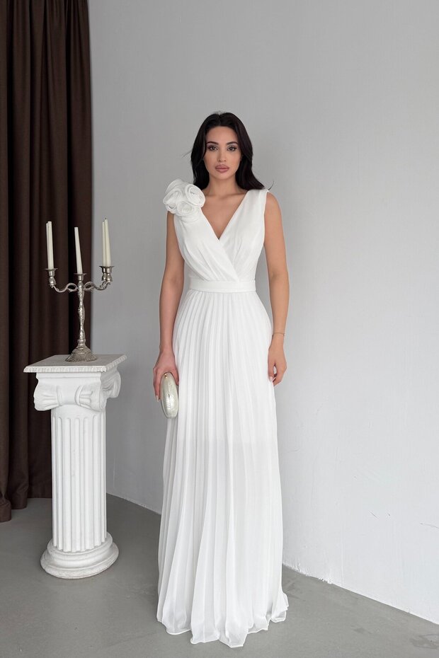 White Chiffon V-Neck Long Evening Dress with Floral Detail on the Shoulder