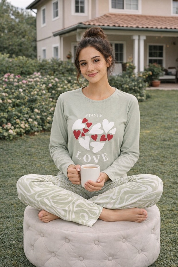 Women's Love Printed Single Jersey Long Sleeve Pajama Set