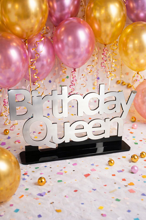 كتابة فضية على شكل لوحة طاولة من نوع بليكسي بتصميم Birthday Queen | زينة عيد الميلاد | فضي