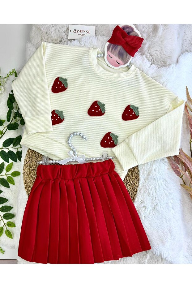 College Skirted Strawberry Model Set - 2