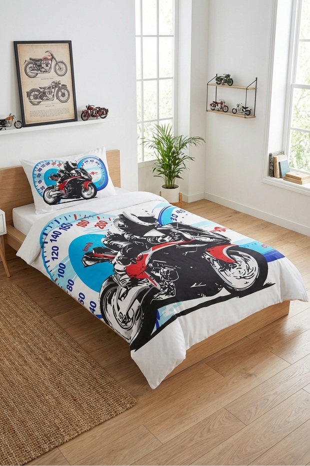 Motor Racing Speedometer Youthful Pike Team-Sportsman's Passion Modern Red Blue Quilted Bedspread