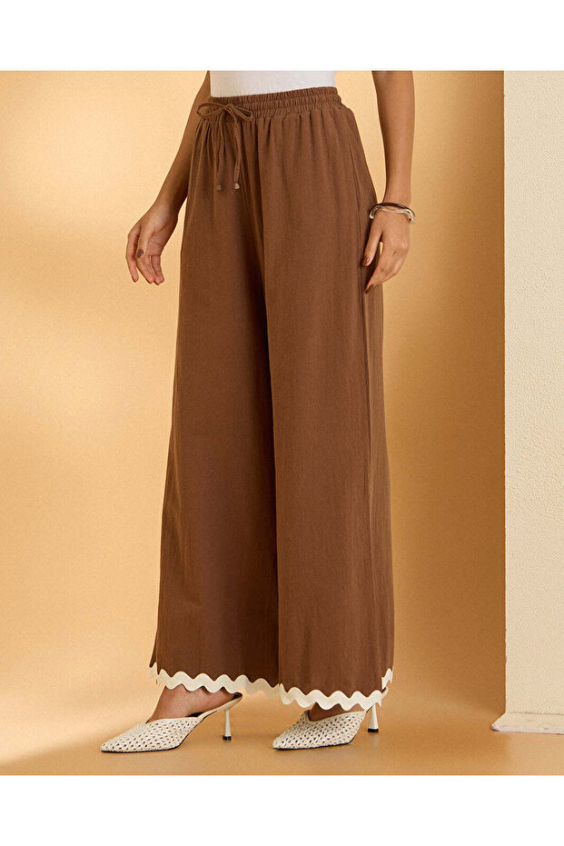Women Brown Wide Leg Woven Trousers