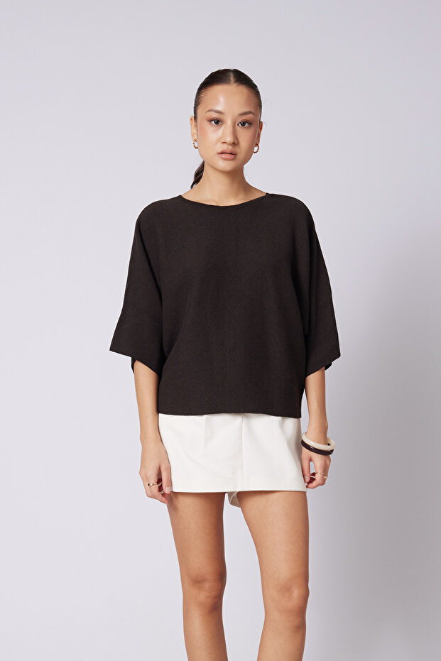 Tricot Sweater with Lace Detail